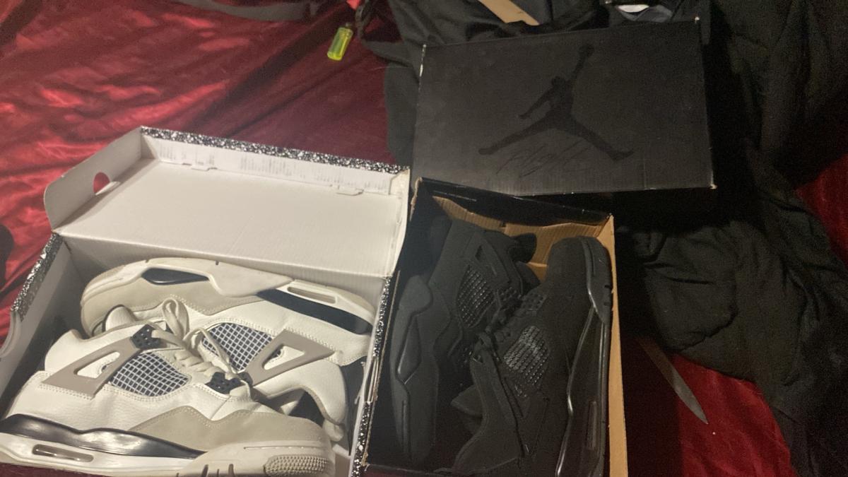 Jordan 4s