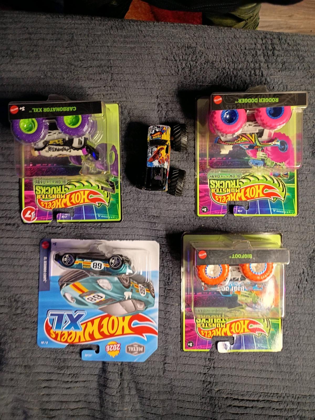 collection of hotwheels