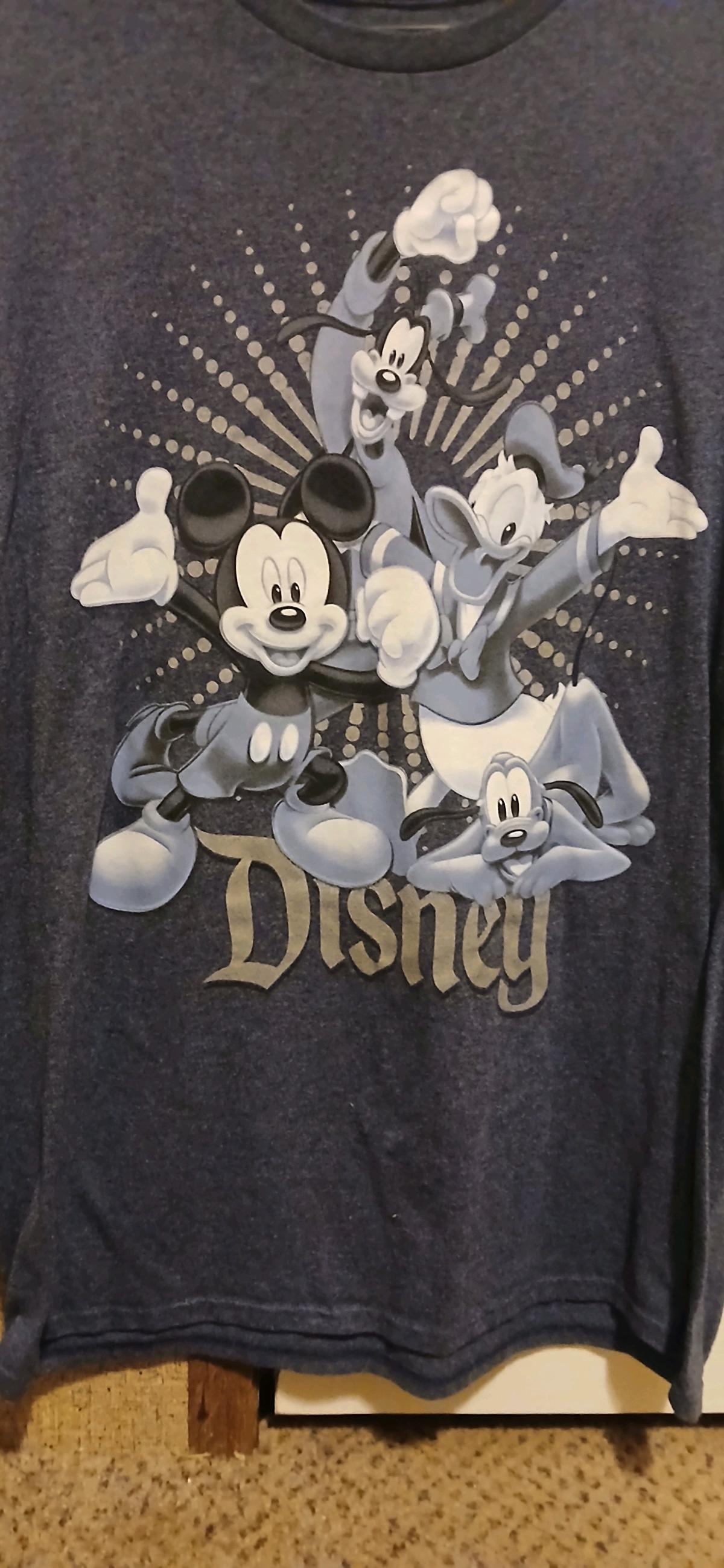 Disney mickey and friends shirt  size xl