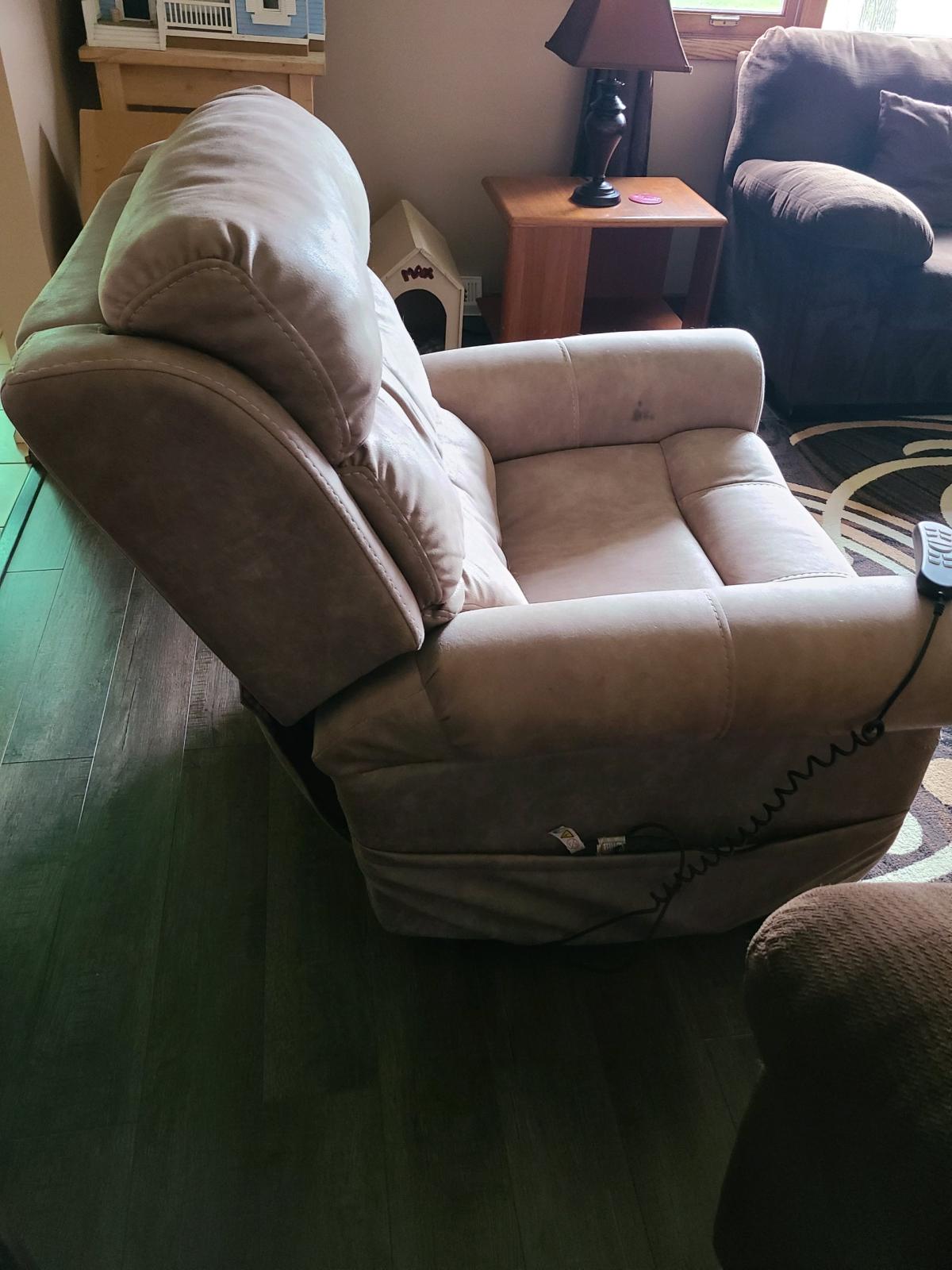 Comfortable Recliner Chair