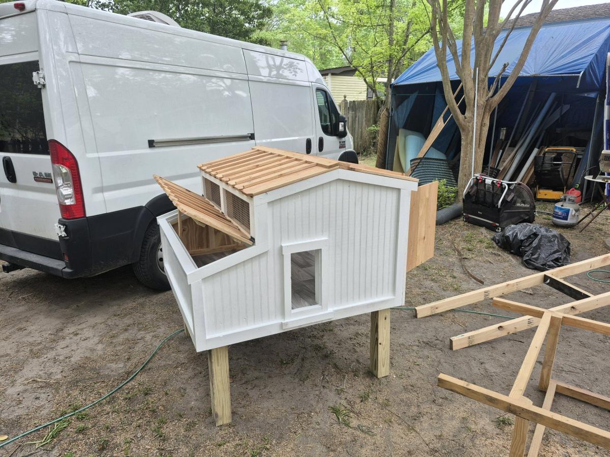 4x4x3 chicken coop