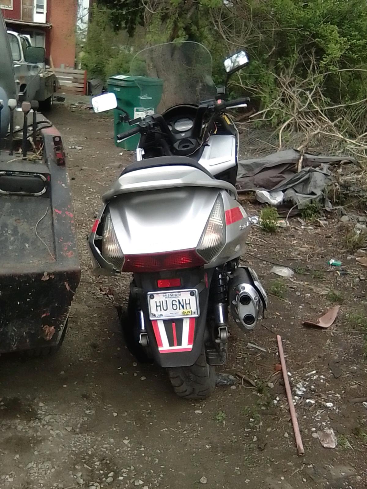 2004 Honda silverwing 600