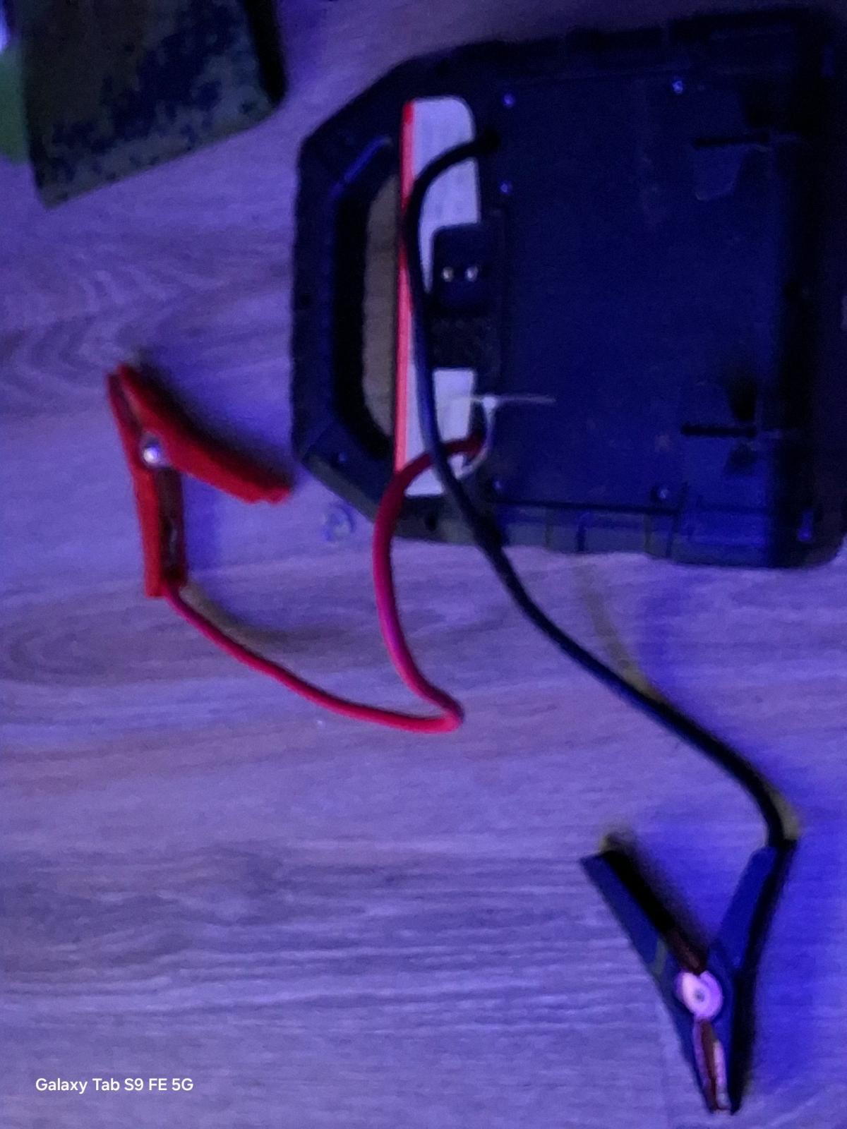 750 amp power battery jumperer New from OReileys Super brand