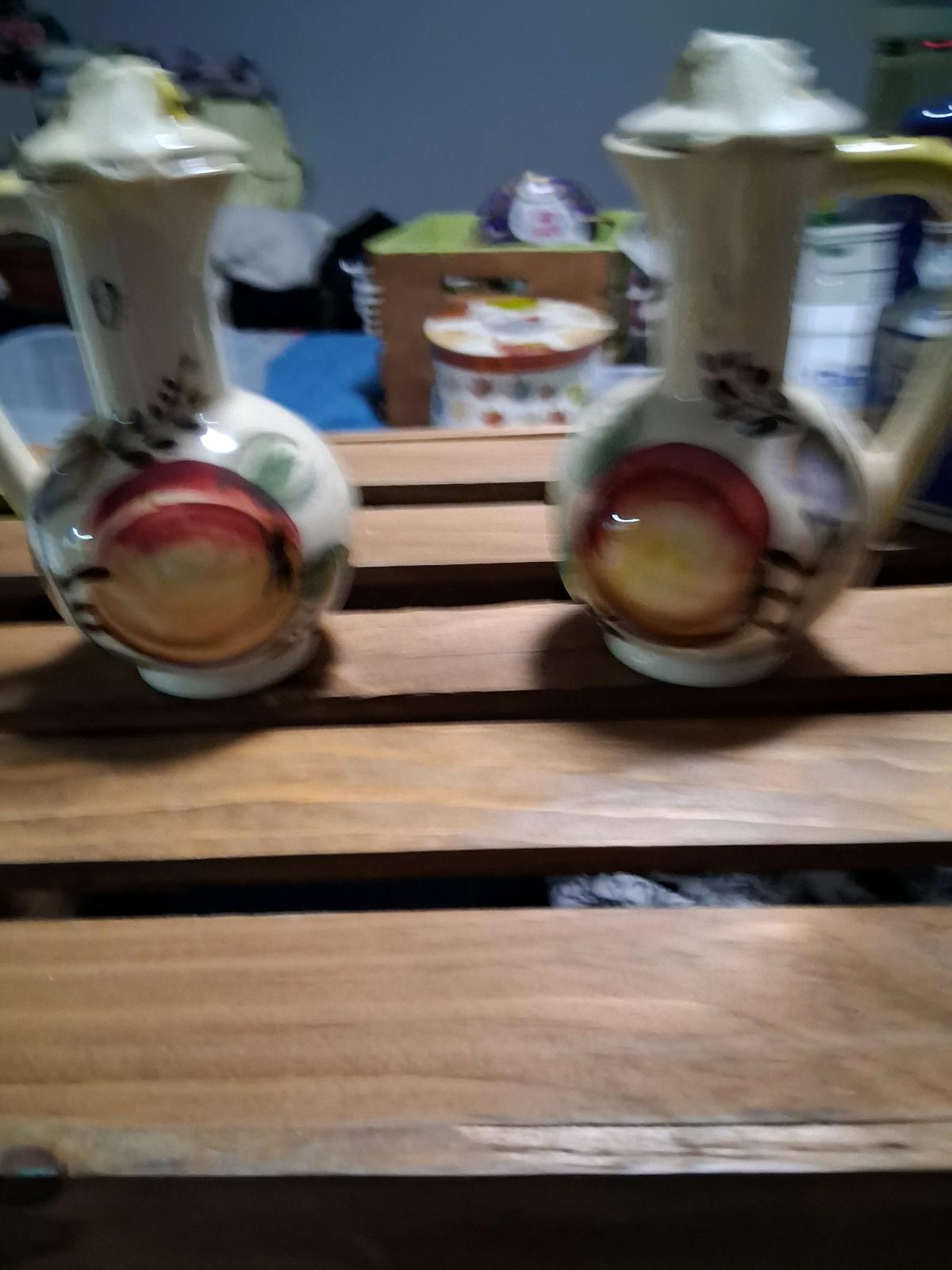 teapots and kitchen accessories