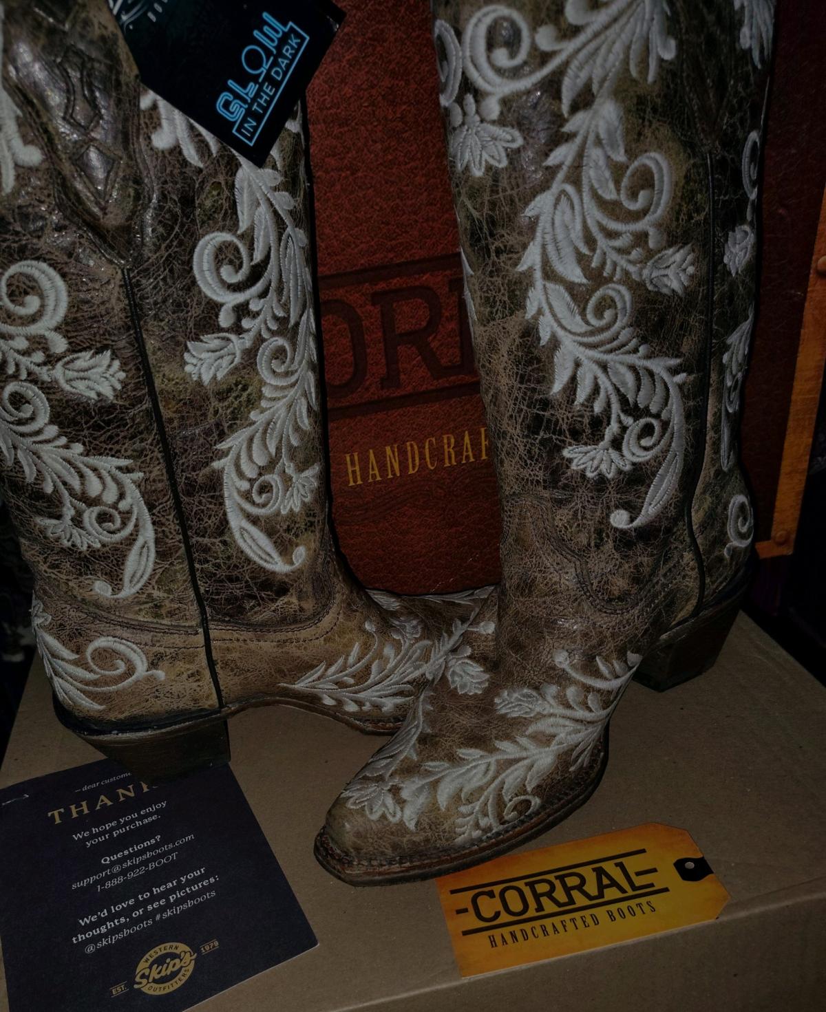 Corral Womens Glow in the Dark Western Boots