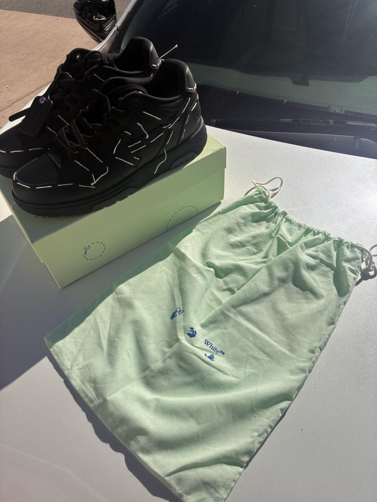 off white straitoral stitch