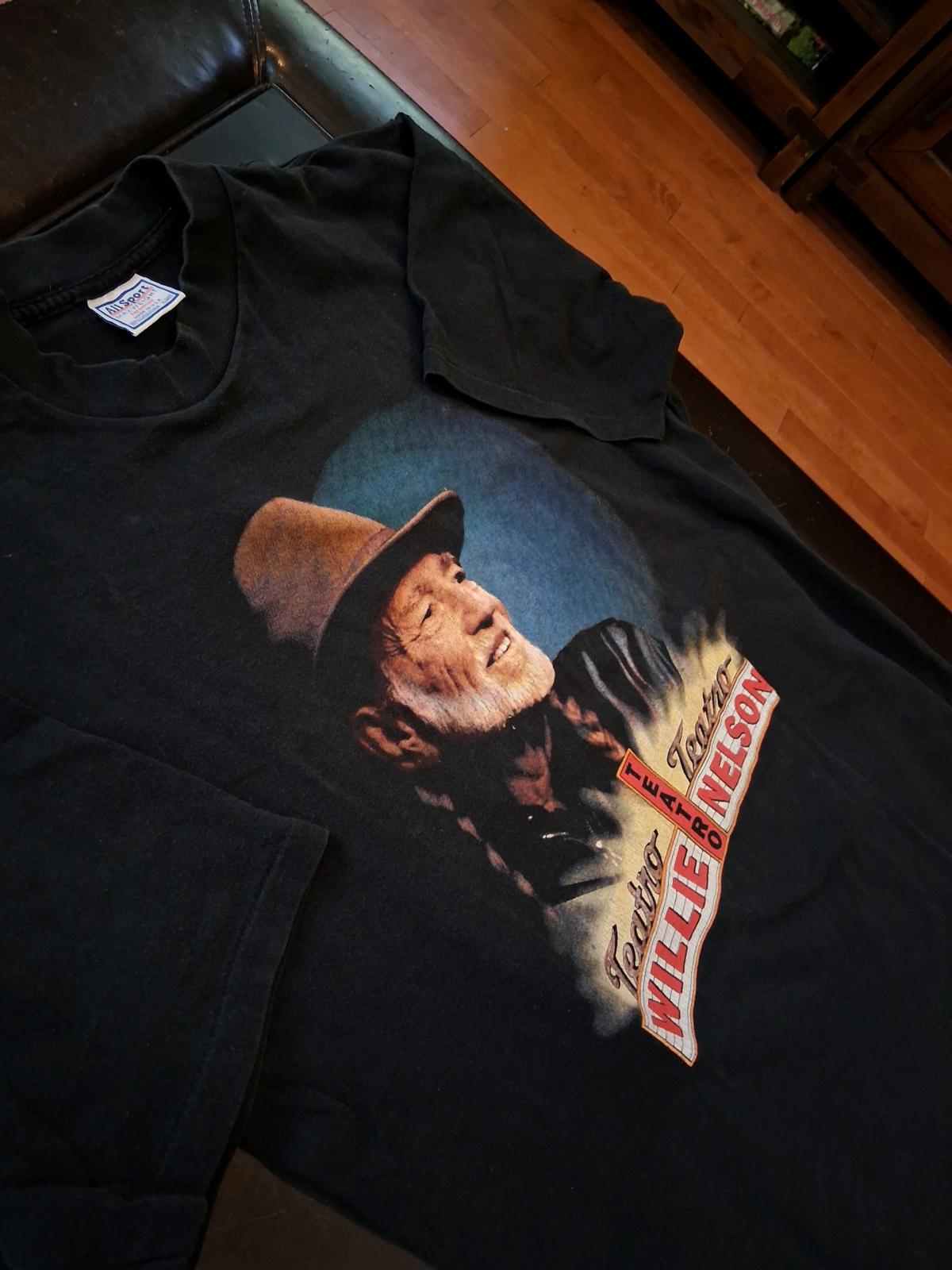 Willie Nelson vintage tee