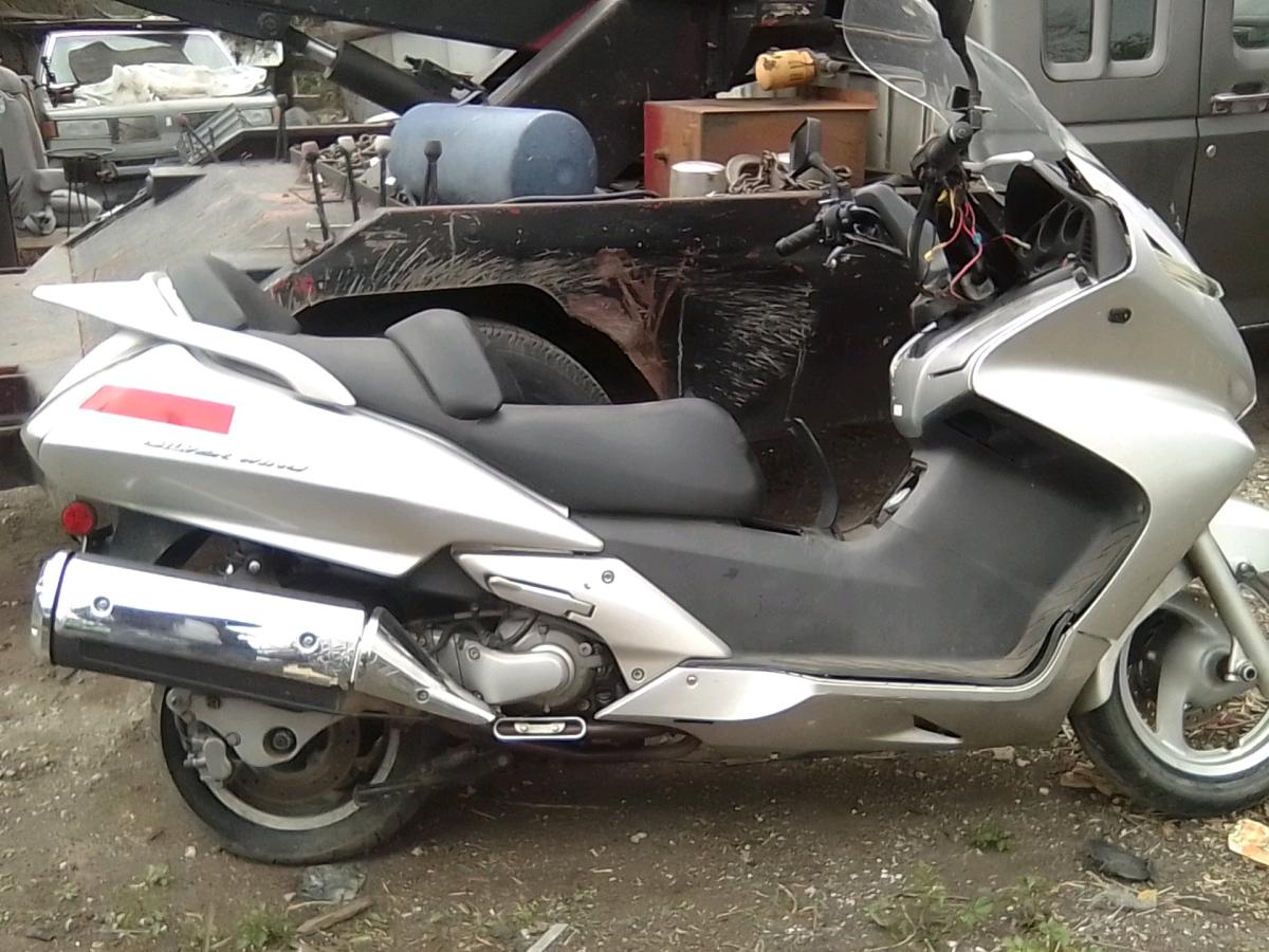 2004 Honda silverwing 600