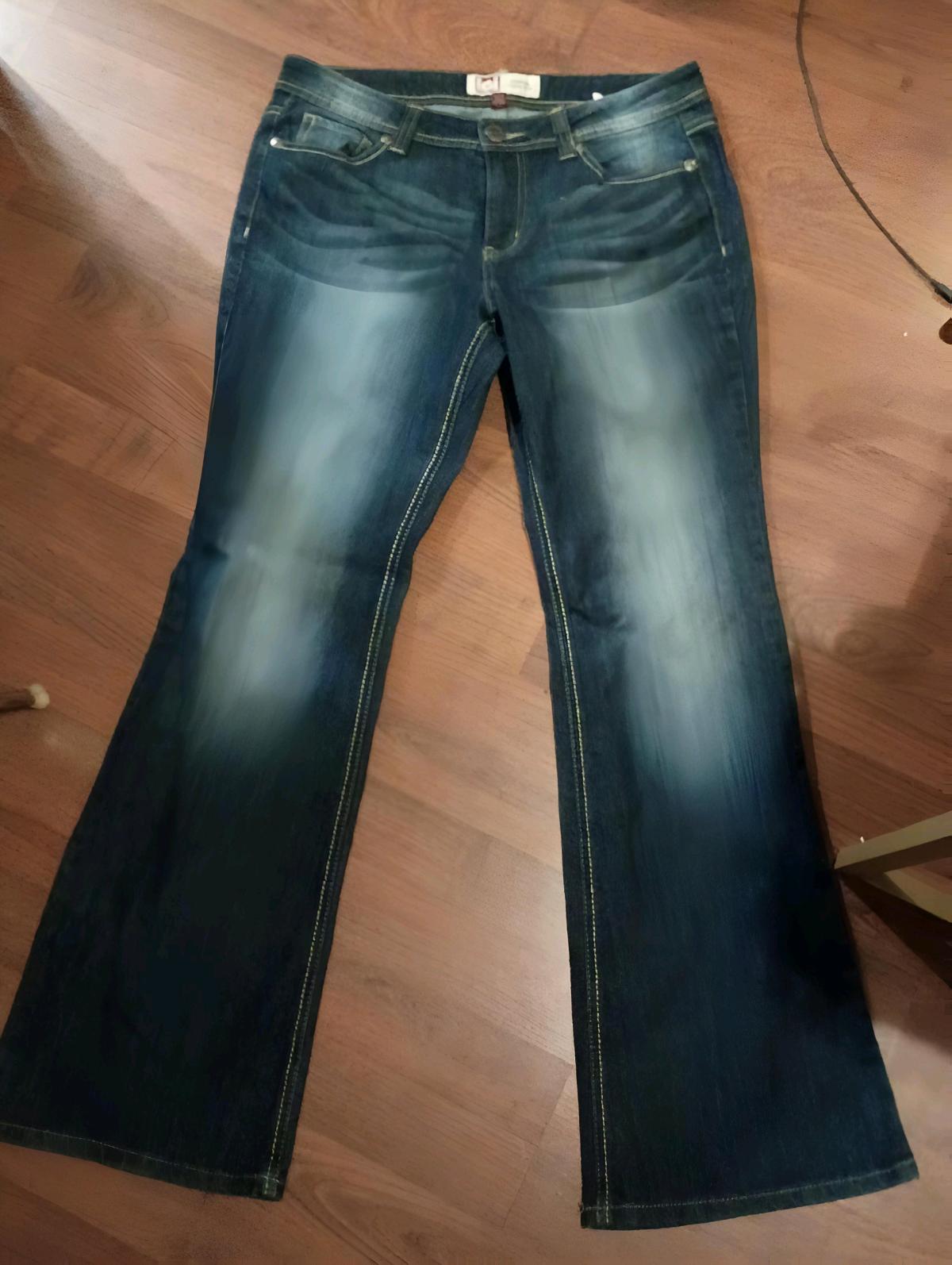 Never worn LEI Jeans