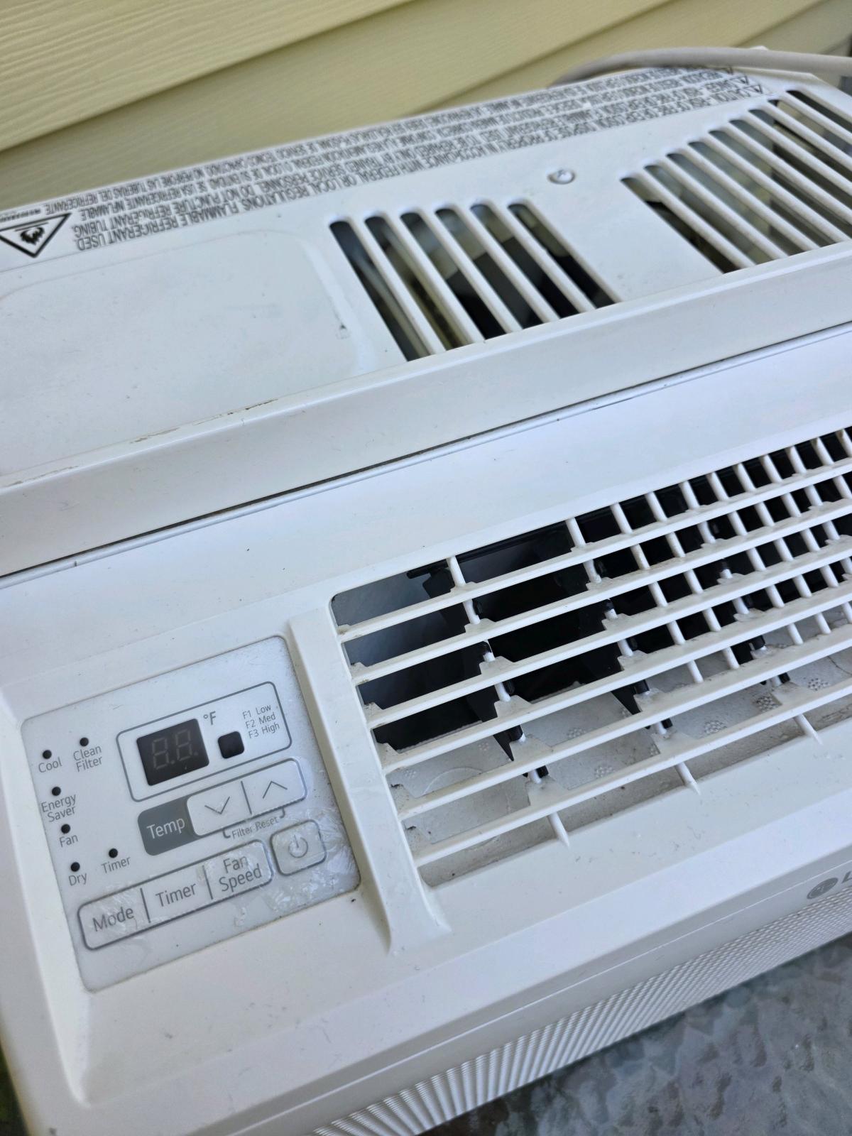 LG Adjustable Width Window Air Conditioner Unit