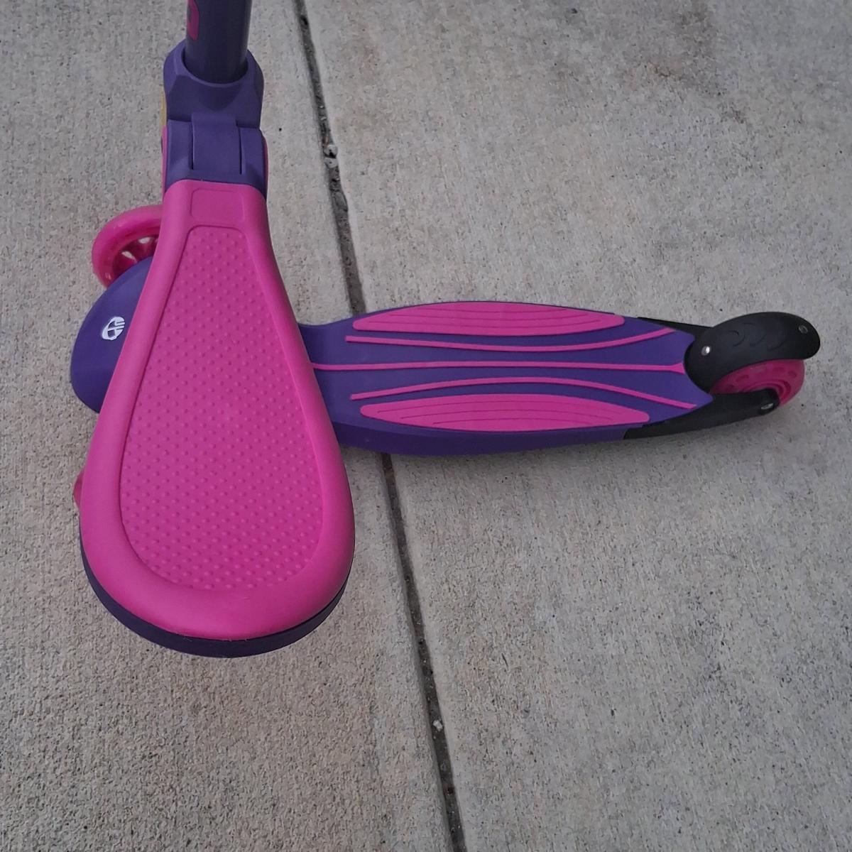 GOTRAX 2in1 Scooter  Toddler to Kid Light Up Wheels