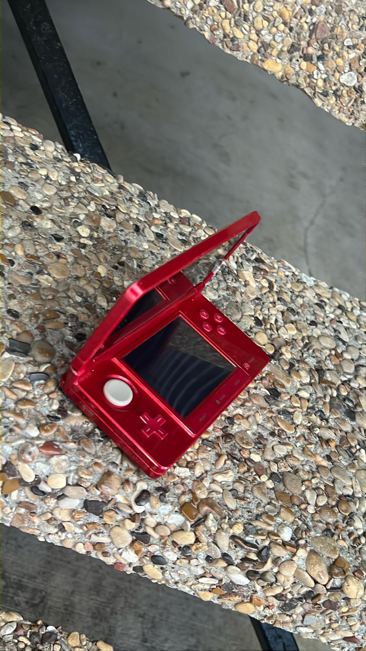modded Nintendo 3DS Red 64GB storage card