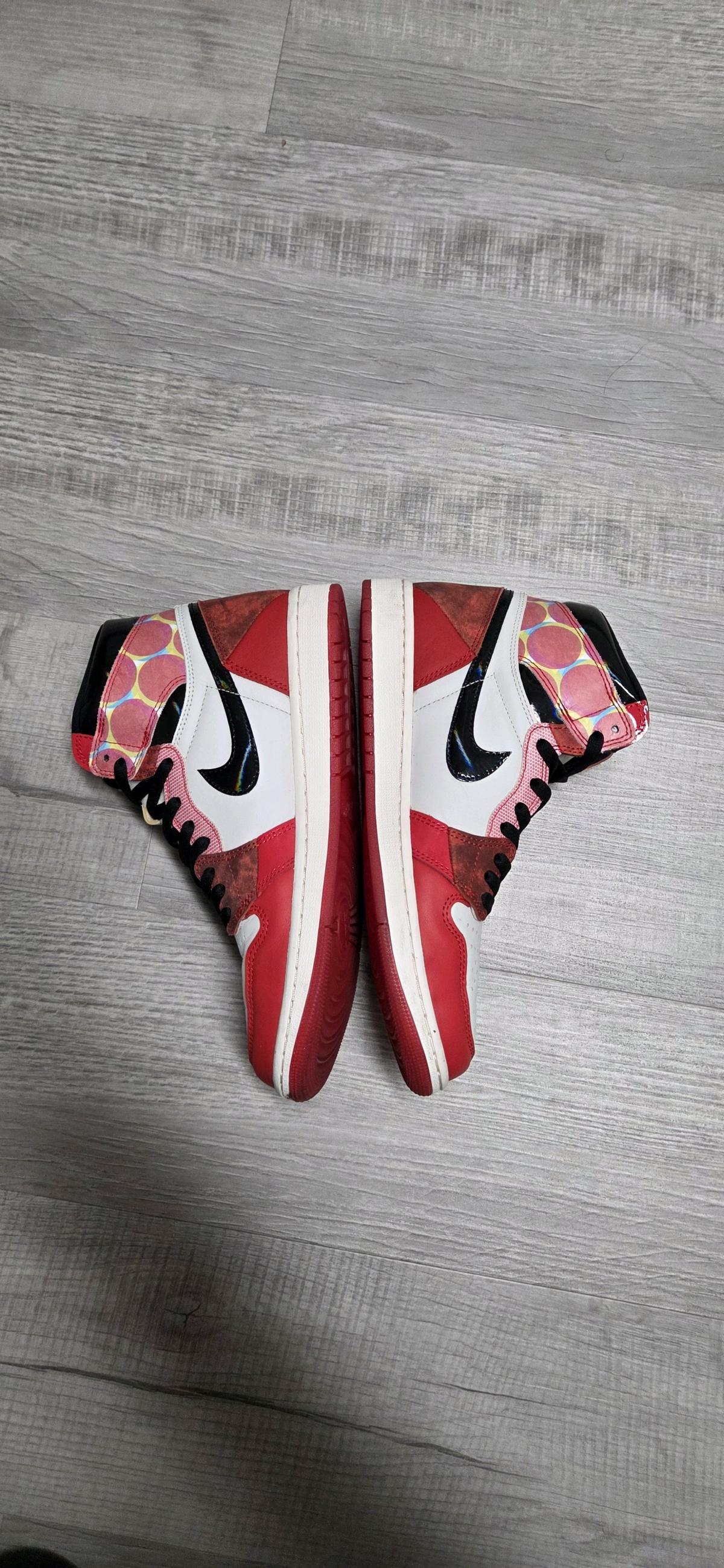 Jordan 1 Spiderman Verses