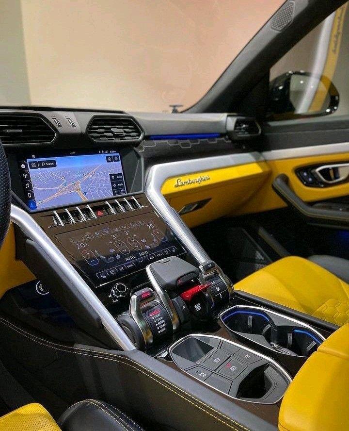 Lamboghini Urus 2025