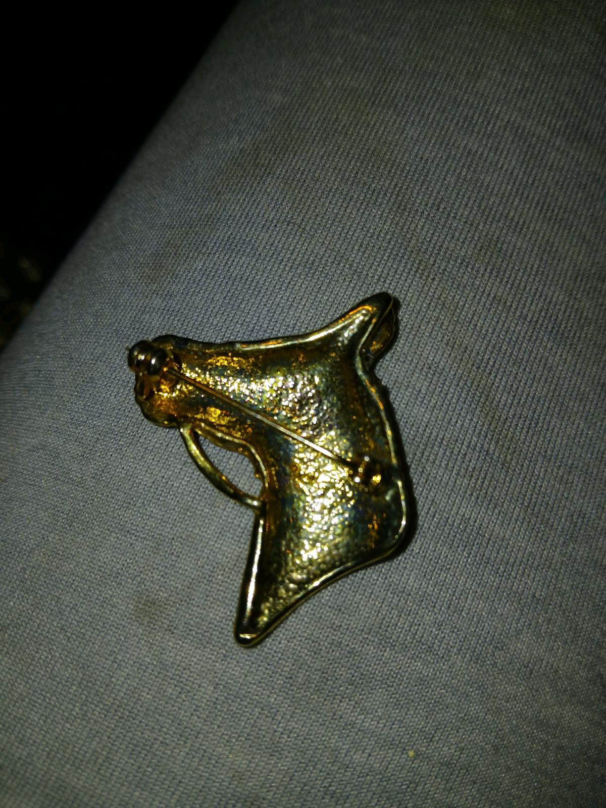 brooches