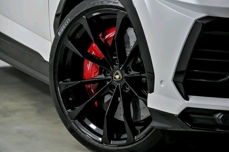 2021 Lamborghini Urus AWD