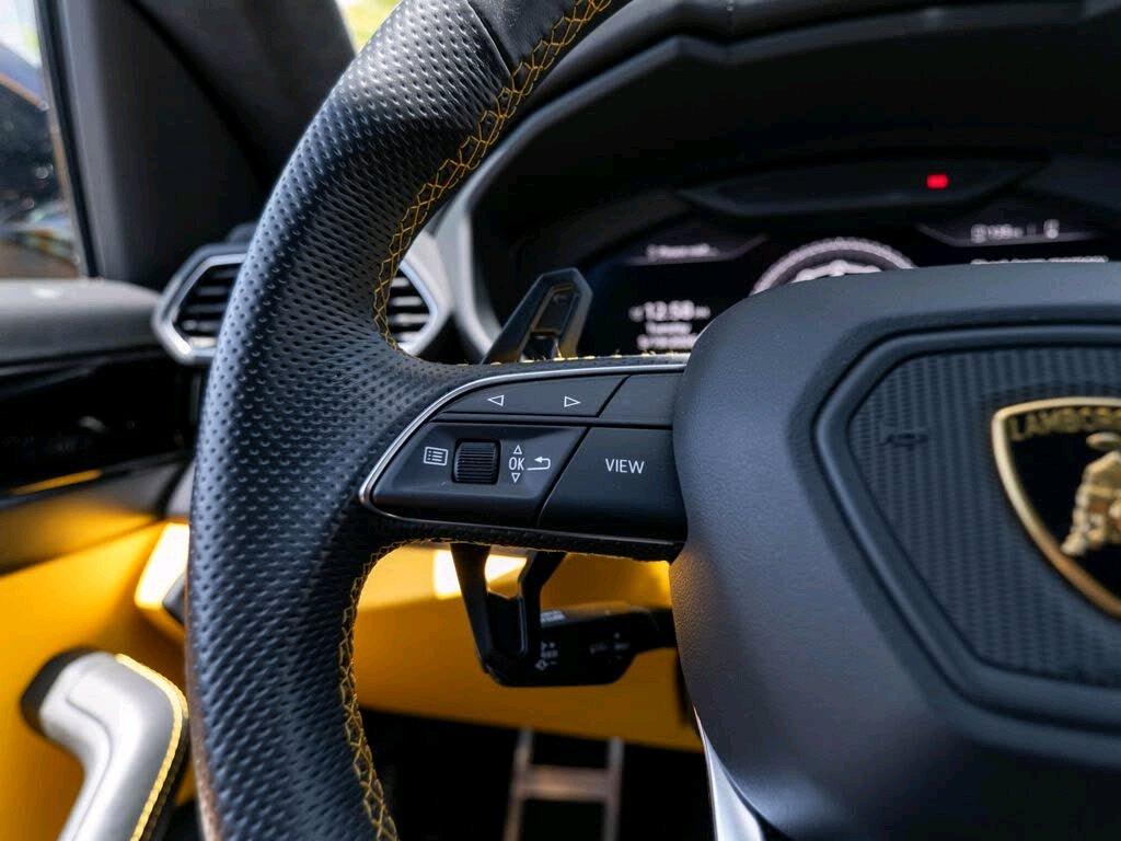 2021 Lamborghini Urus Maintenance Q AWD