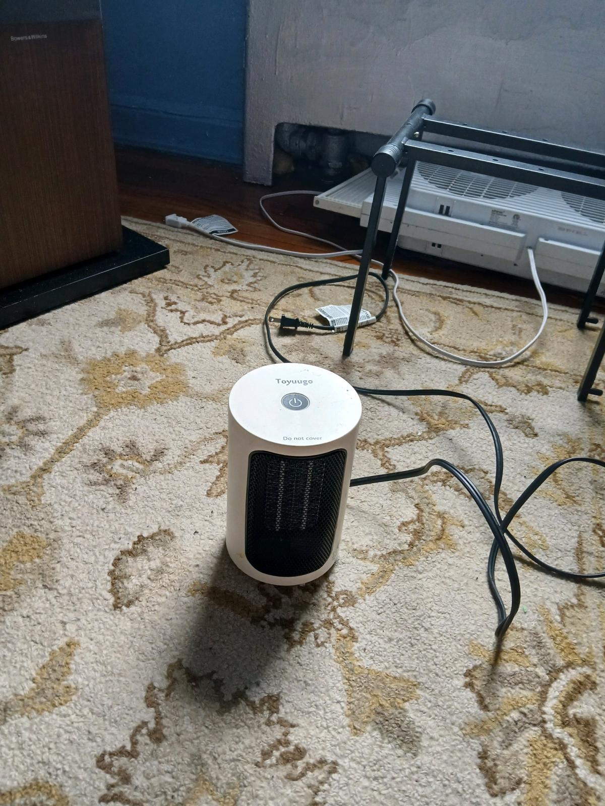 Mini space heater