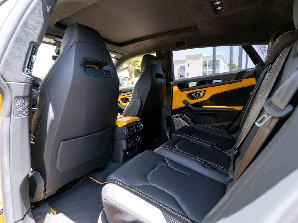 2021 Lamborghini Urus Maintenance Q AWD