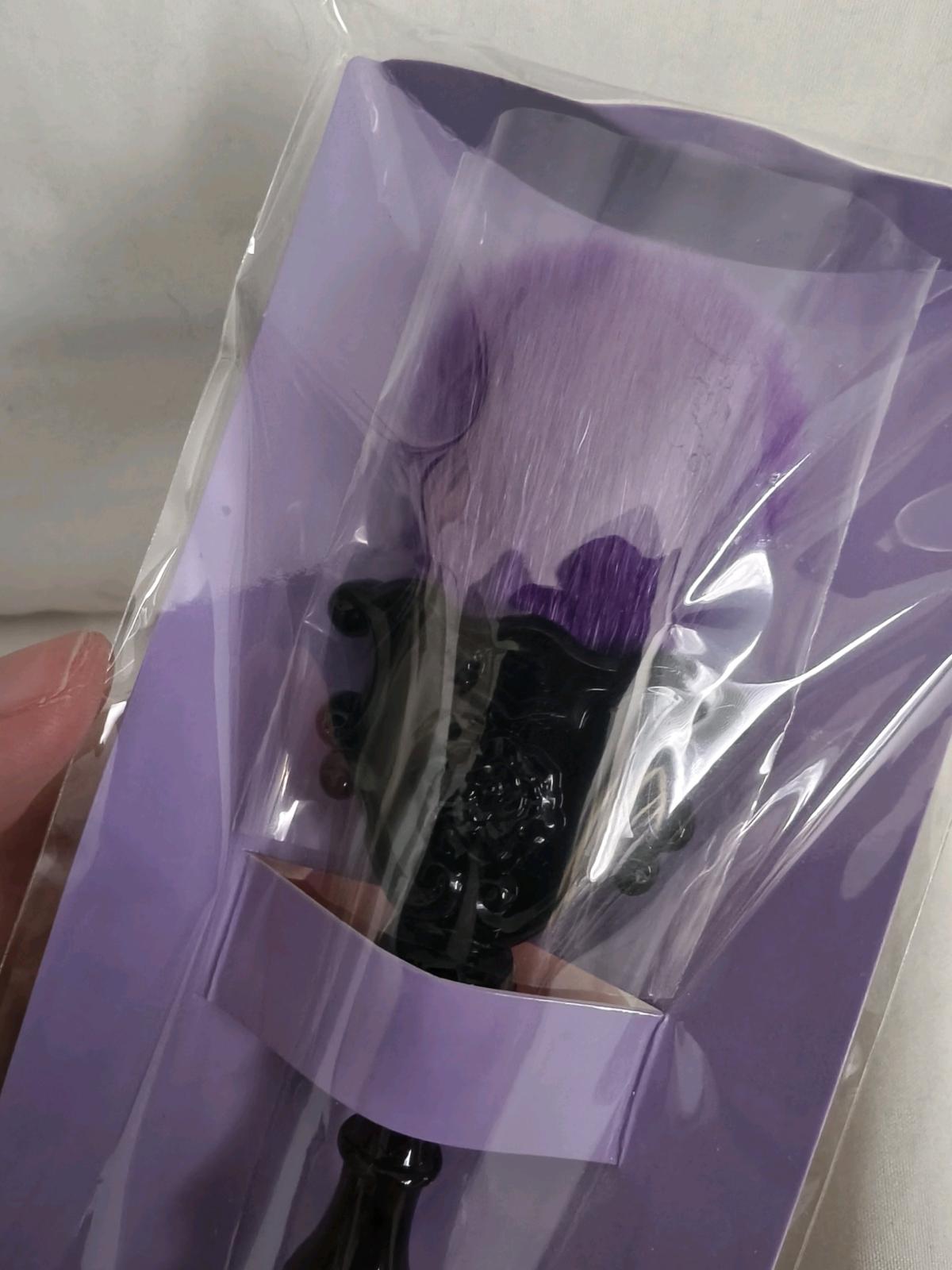 Anna Sui Vanity Face Makeup Brush