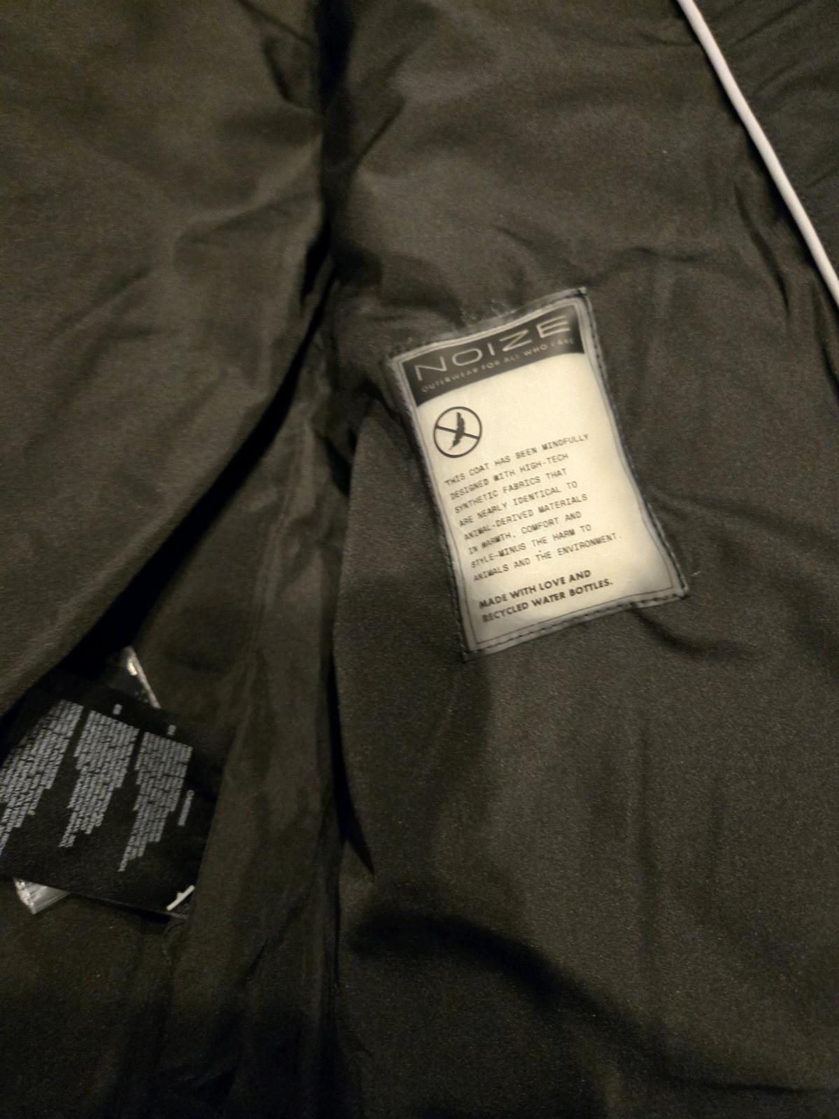 Noize Women long parka sz large Brand New Never worn