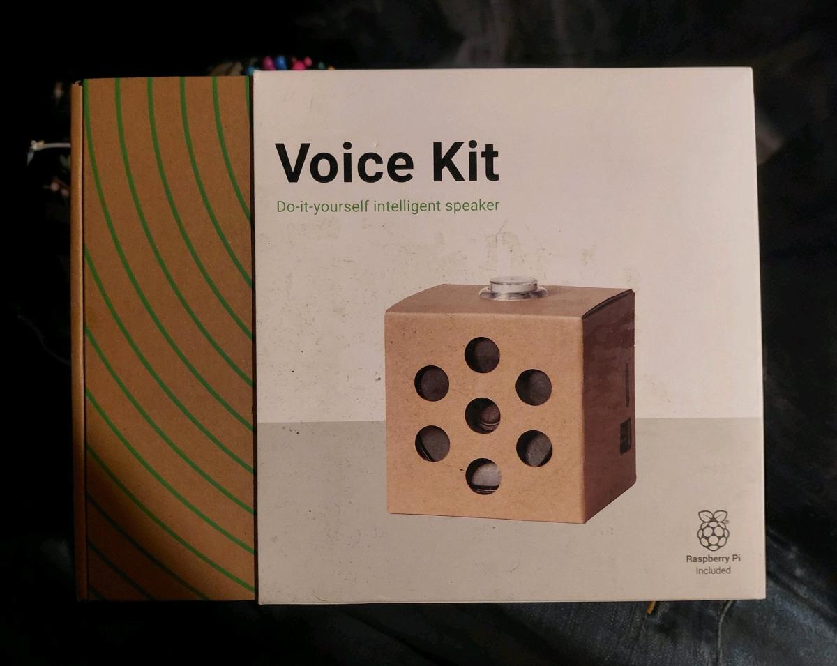 Google AIY Voice Kit 2