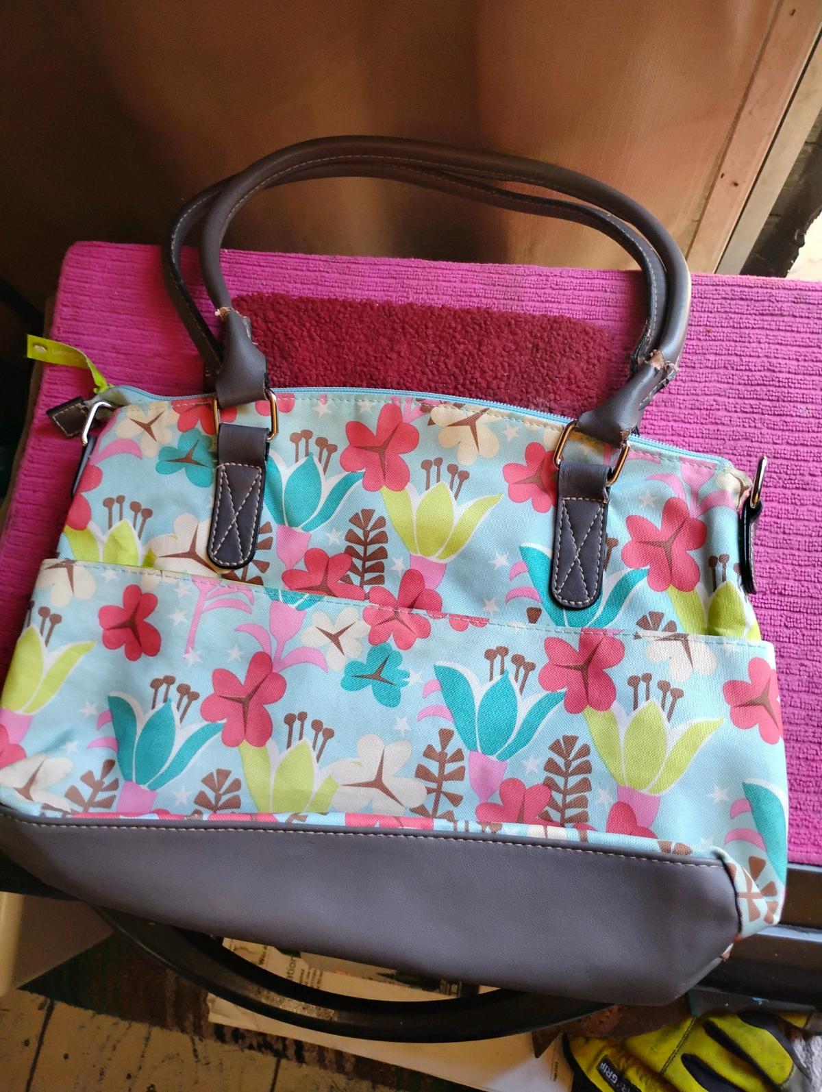 A Nice Different Color Pocketbook