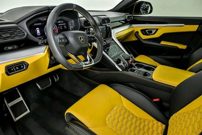 2020 Lamborghini Urus AWD