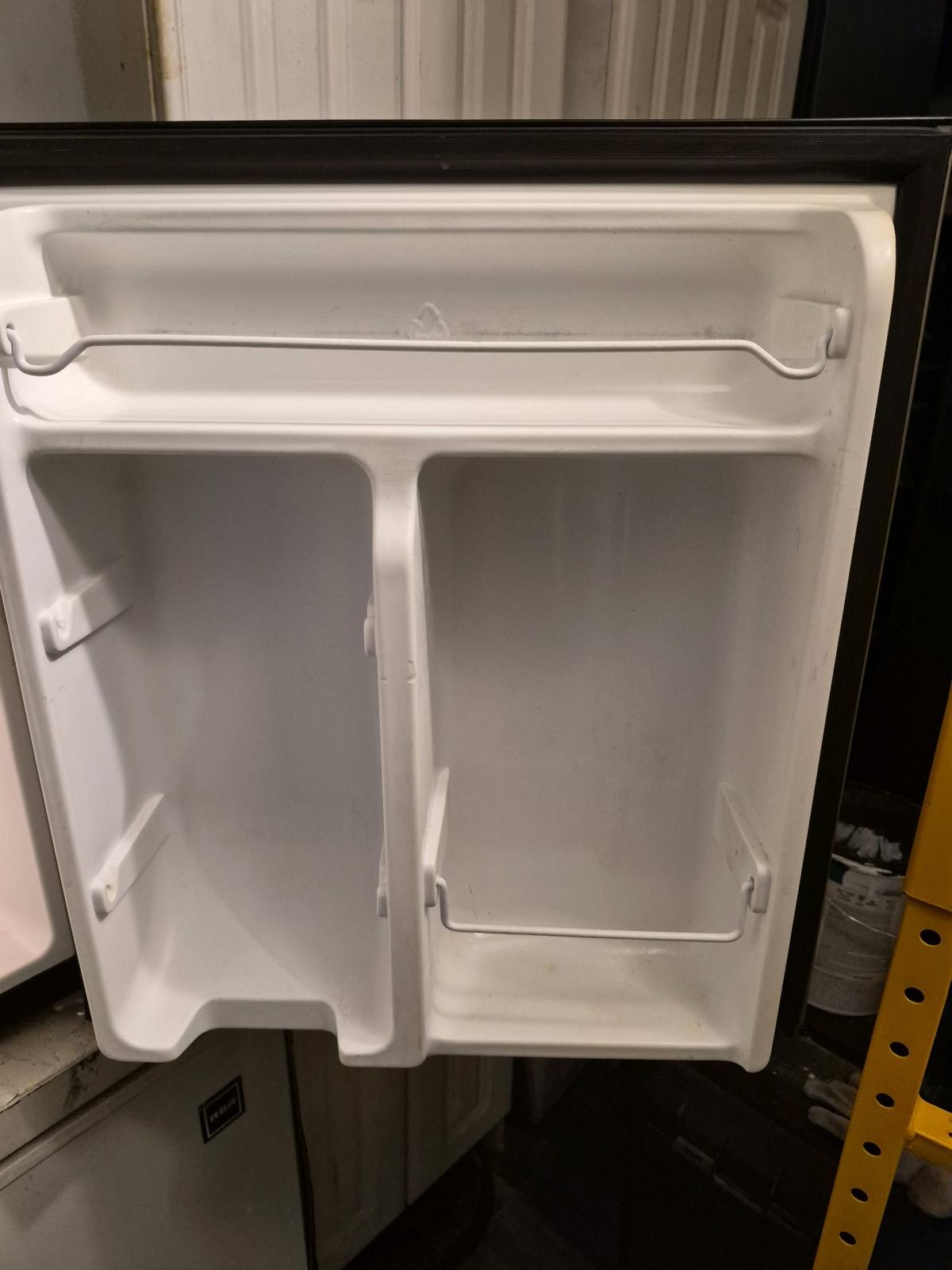 Galanz Mini Fridge