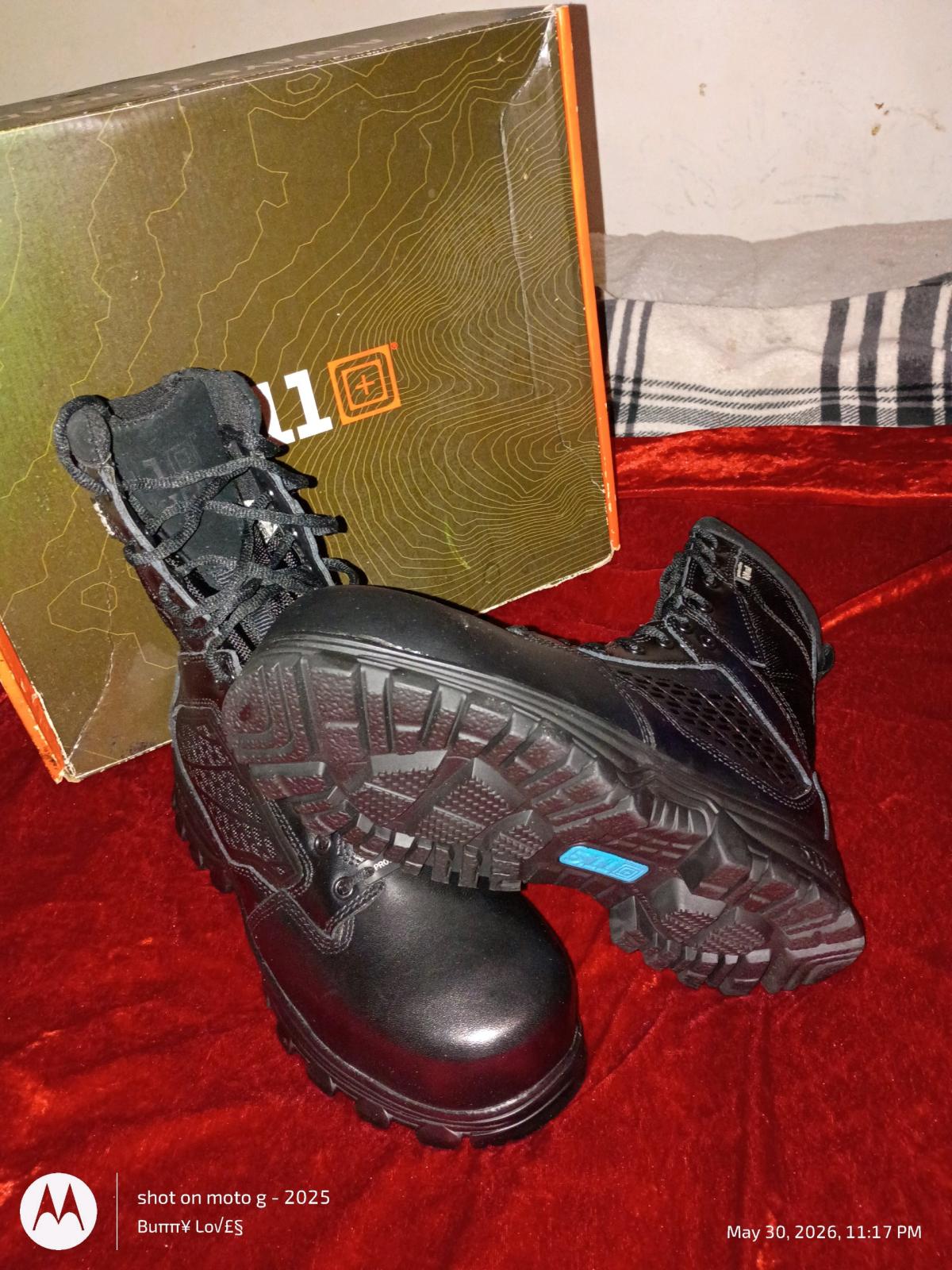 Black tall mens work boots sz 8 and half