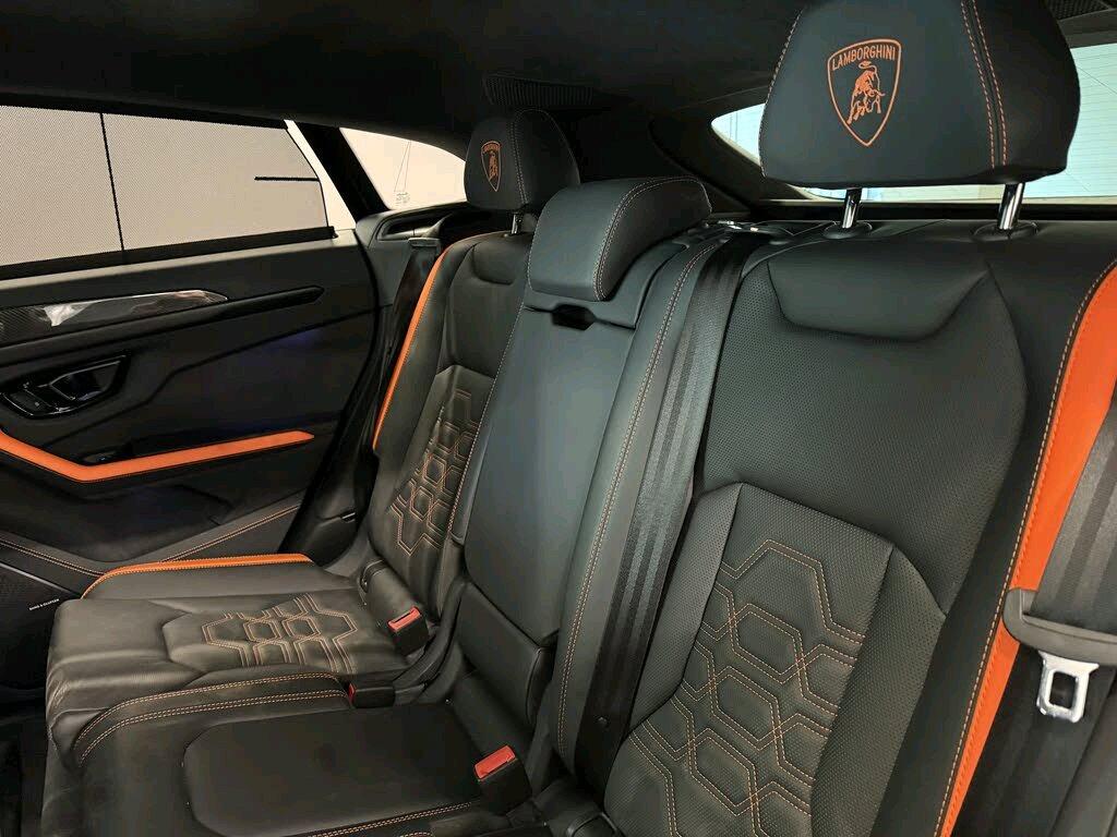 2025 Lamborghini Urus SE AWD