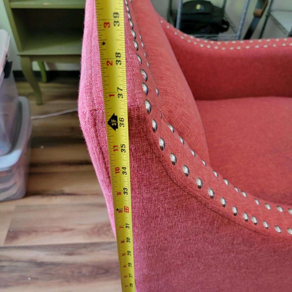 Coral colored Accent Chair like new