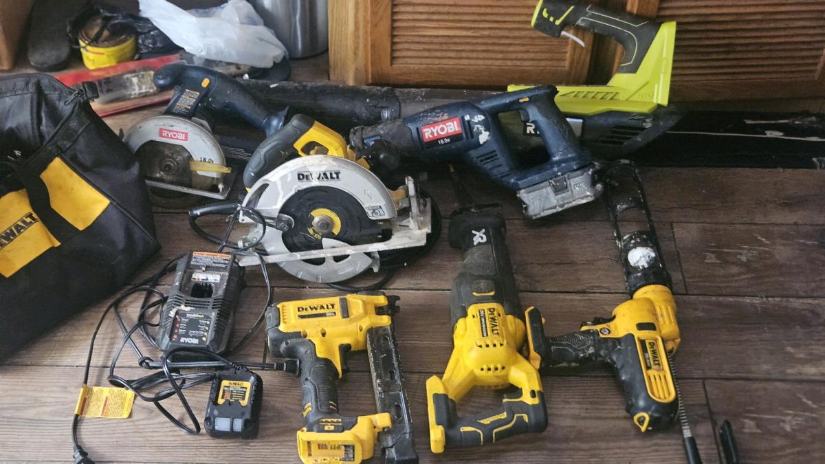 tools val packDeal Electric CalukGUN saw z
