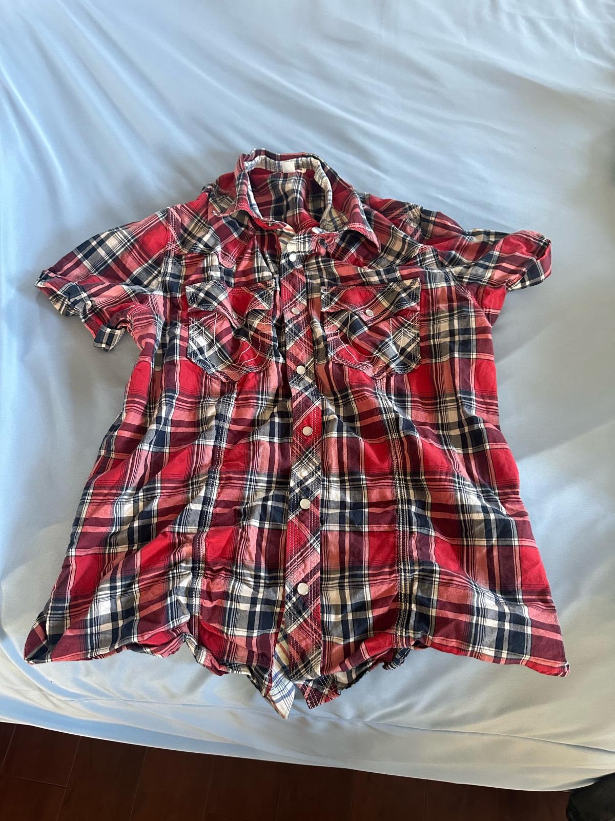True religion men plaid red white black short sleeve button
