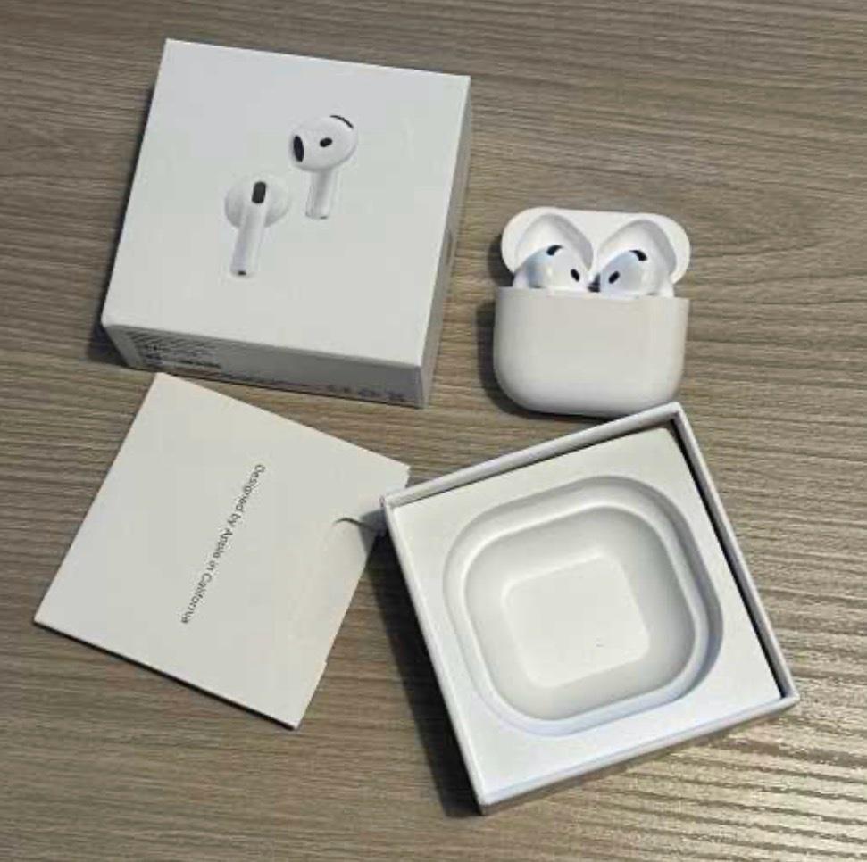 Wireless Bluetooth Earbuds  Clean Condition Fully Tested