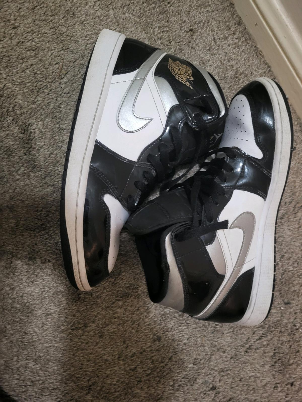 Jordan 1 Mid SE talla 9