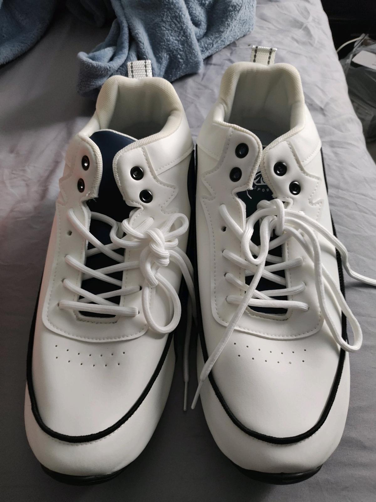 tenis nuevos Genericos Size 12