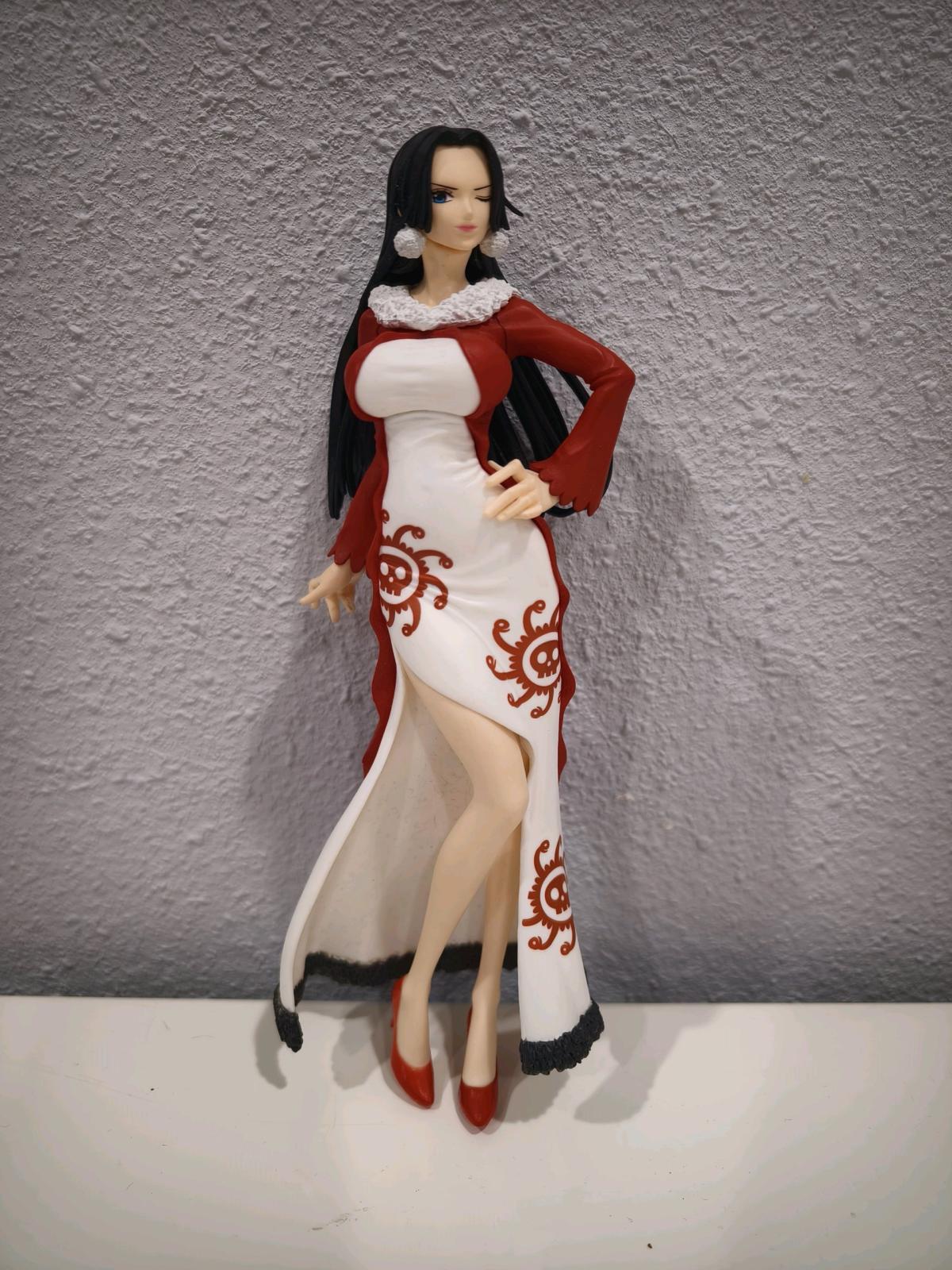 Boa Hancock Christmas One Piece Figure