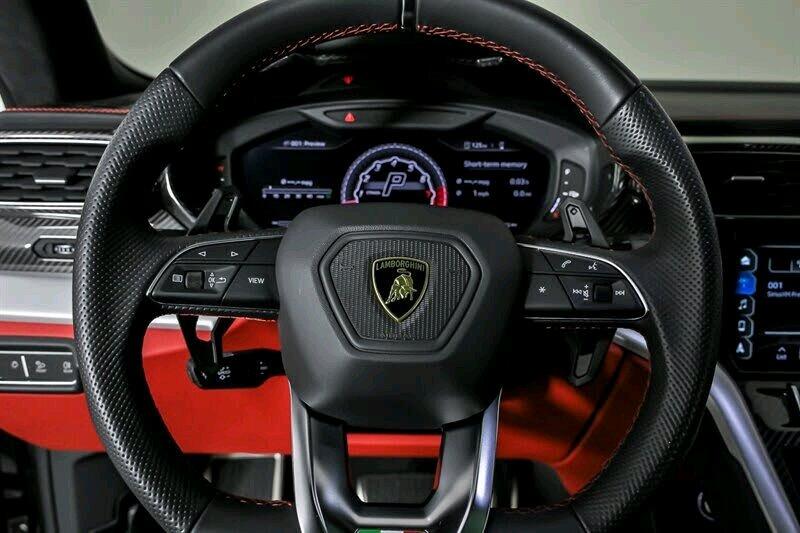 2021 Lamborghini Urus AWD  205353