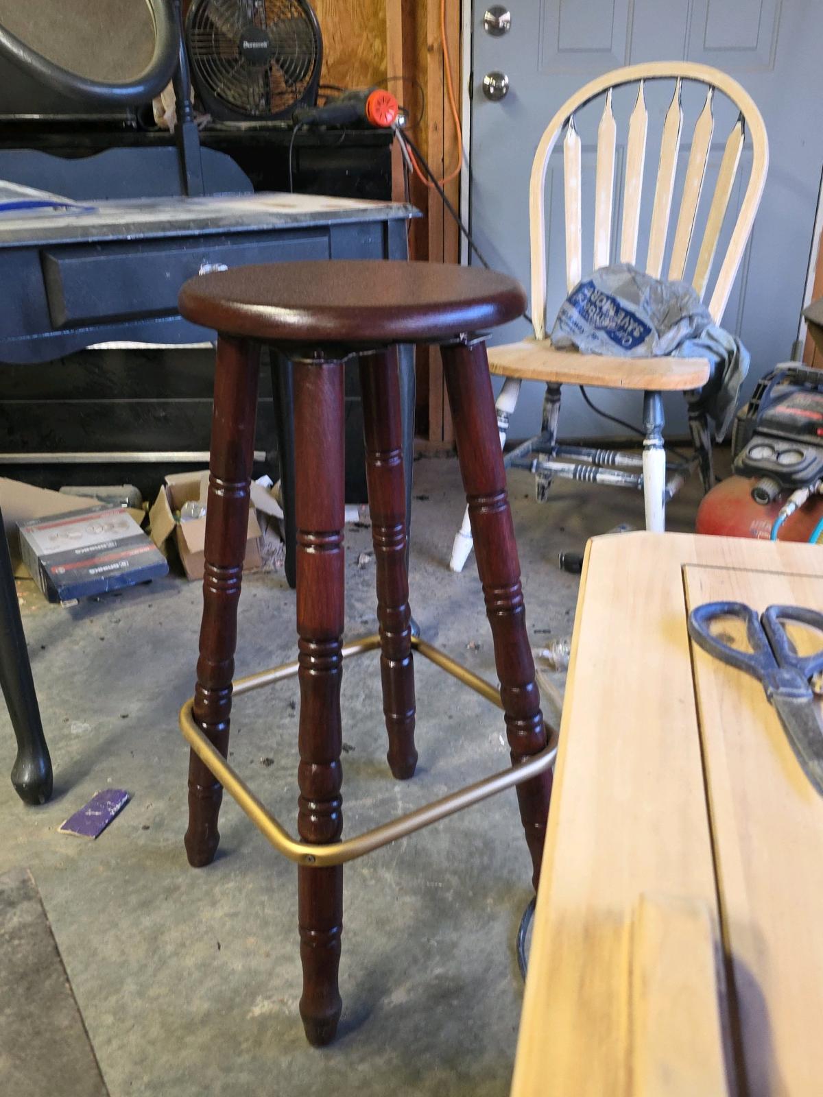 swivel bar stools mahogany color very nice