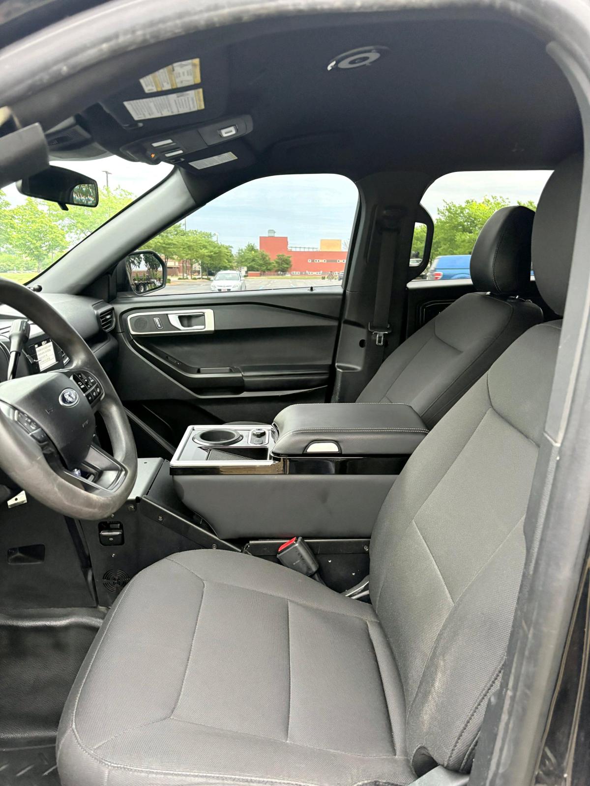 2021 FORD EXPLORER UTILITY 4X4  CLEAN TITLE