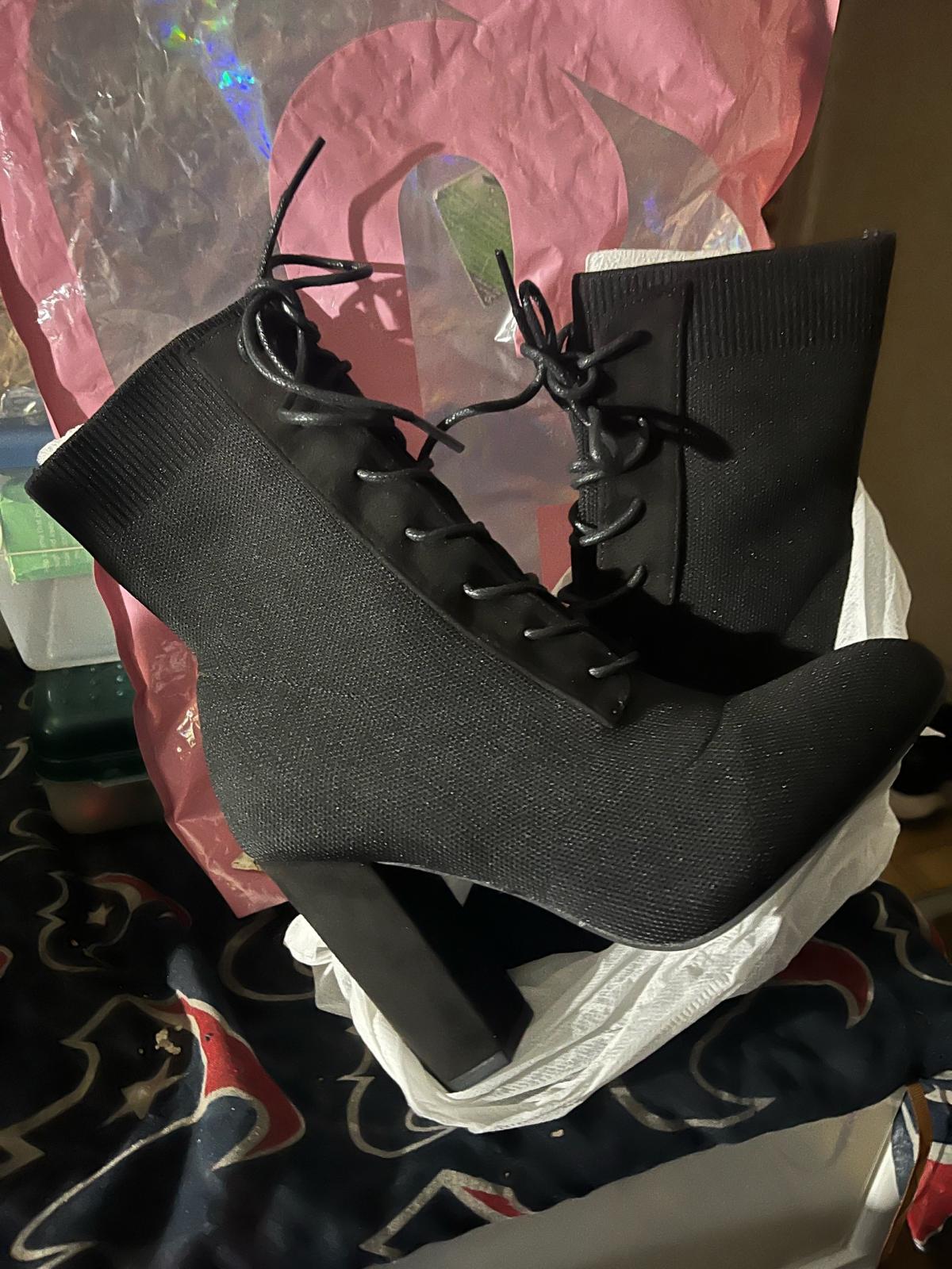 CuuCoo Womens Booties Size 7