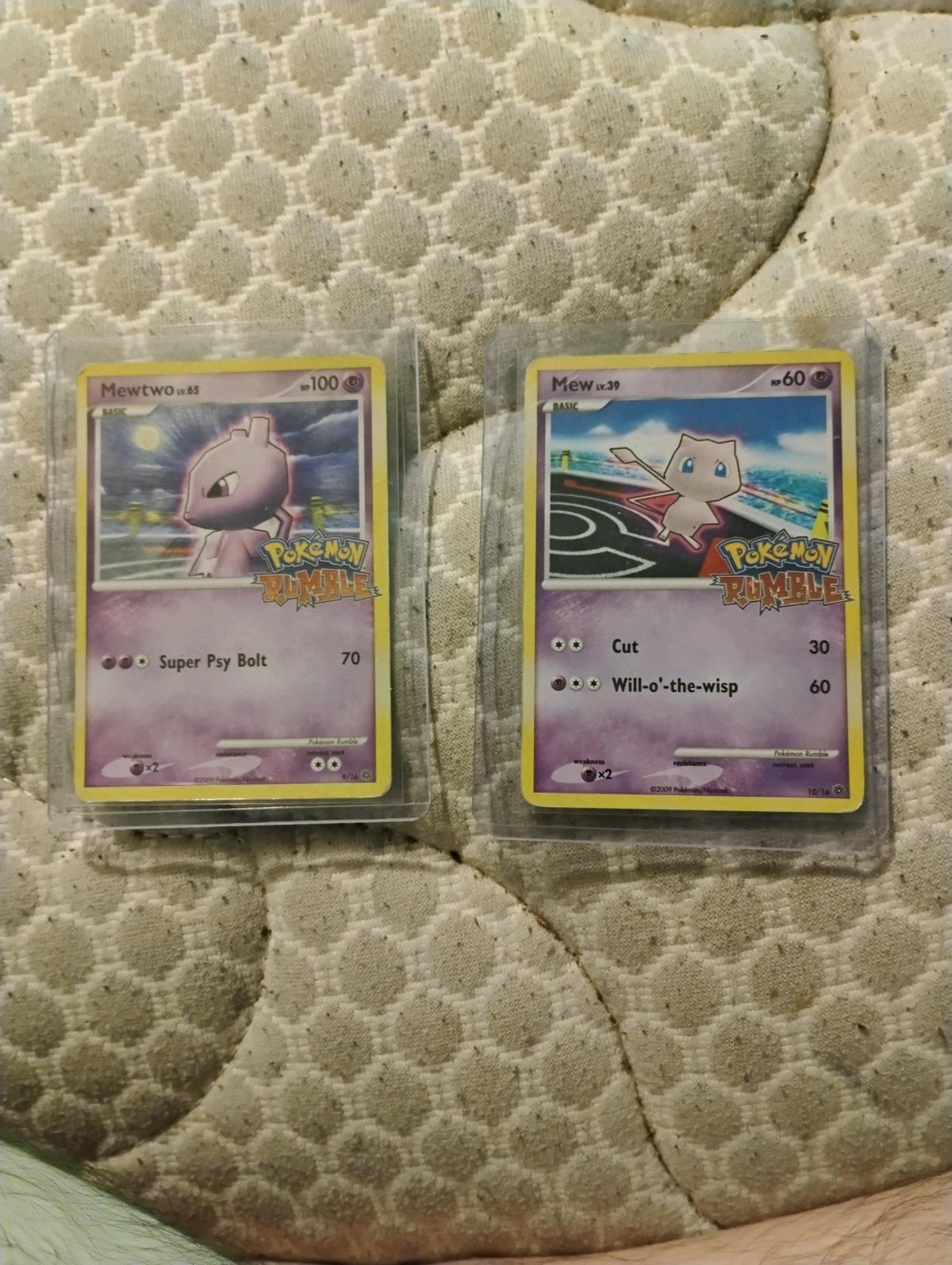2009 Pokemon Rumble Mew and MewTwo