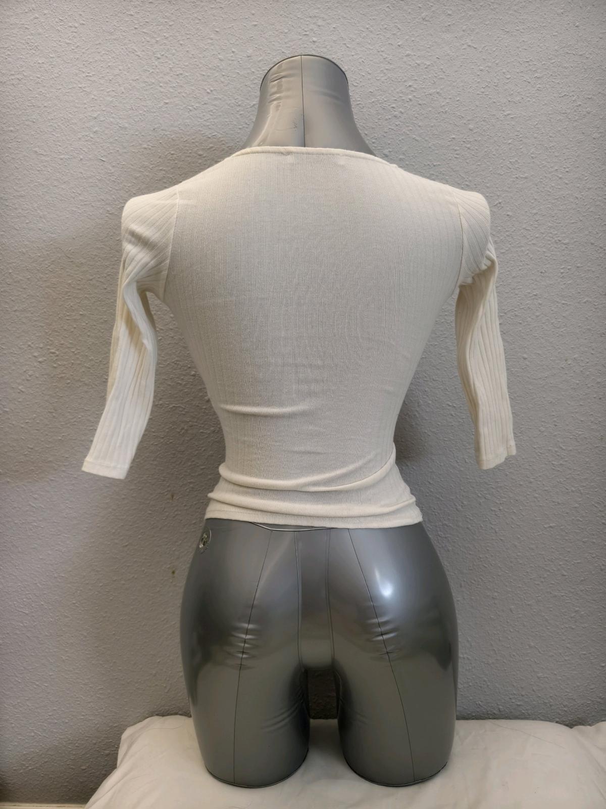 White Pimkie V neck top size XS