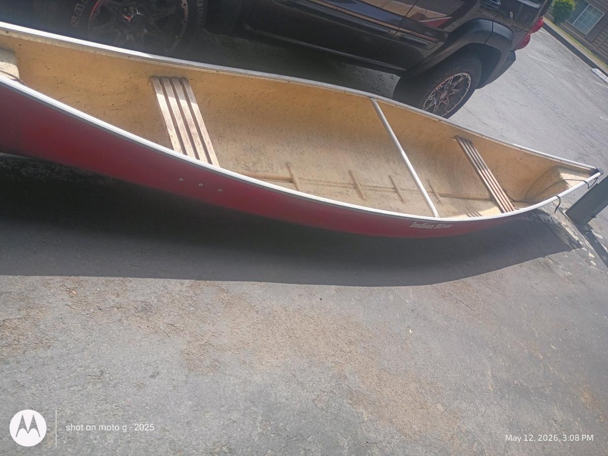 indian River canoe 16 feet