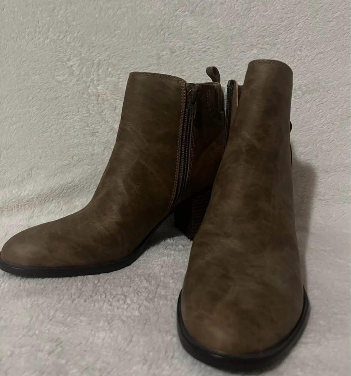 Brown Ankle Booties with Block Heels and Zipper Detail
