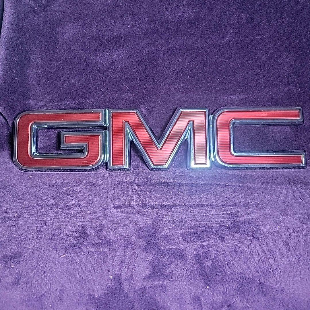 GMC logo emblem large for Sierra 1500 or Yukon