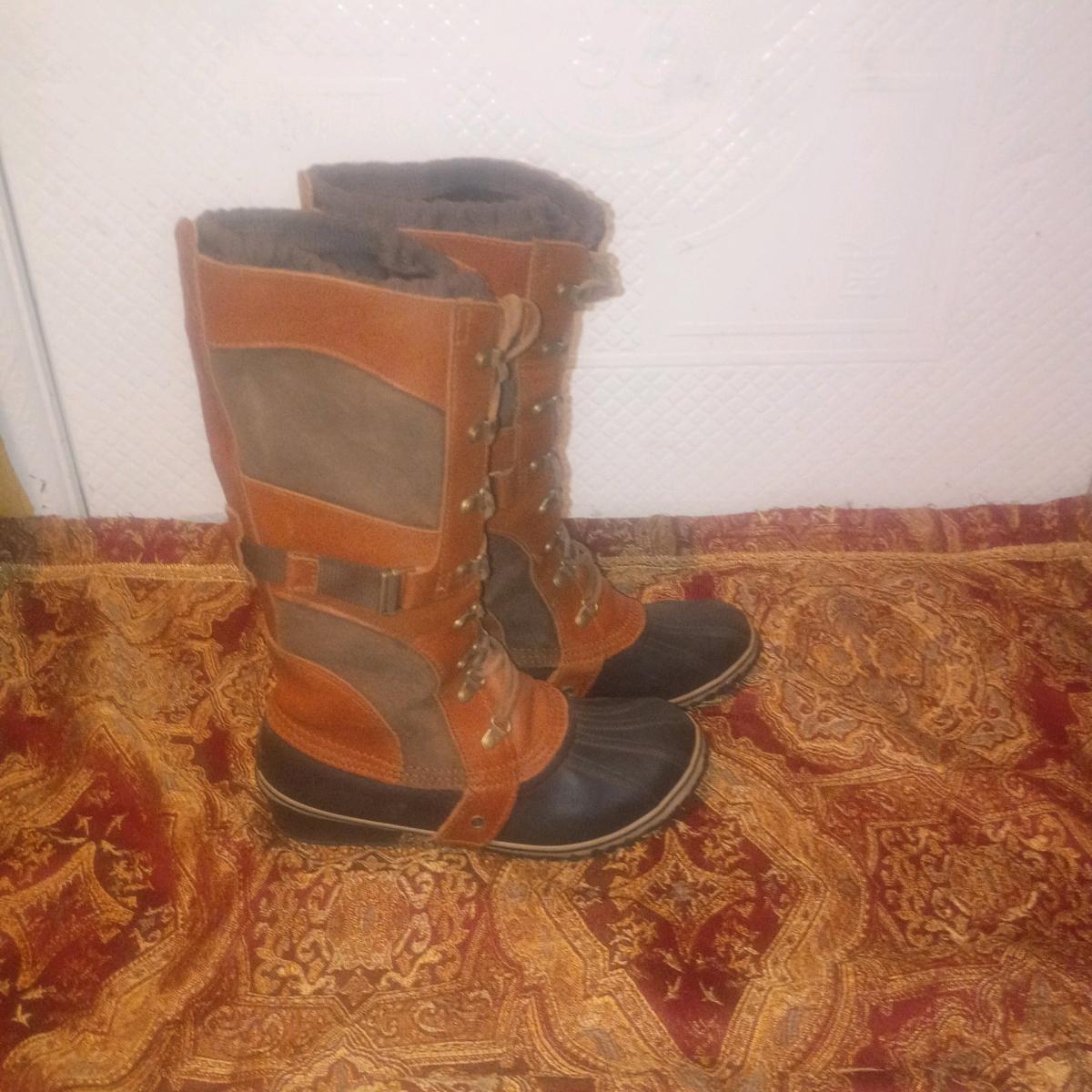 Sorel womens Rain Mud boots size 9