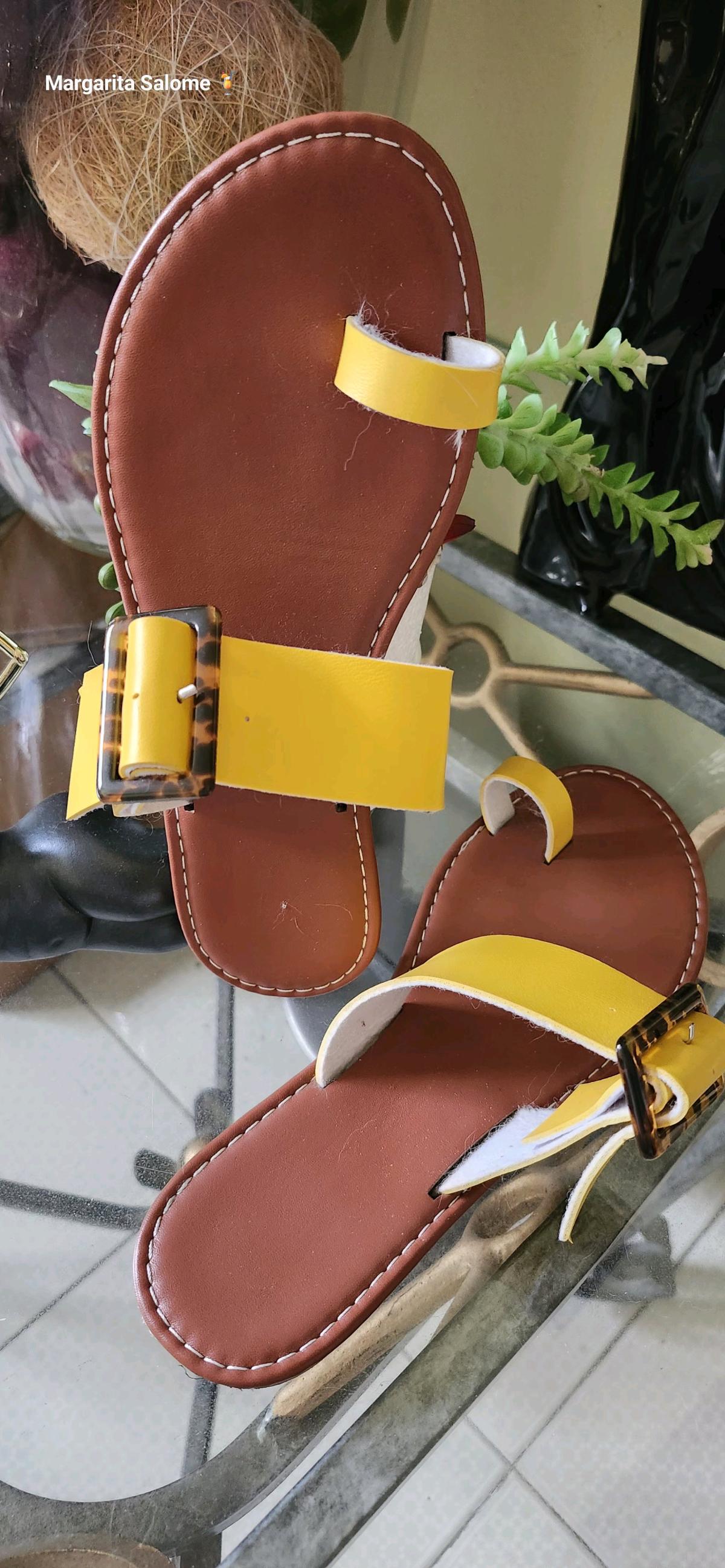 sandalias