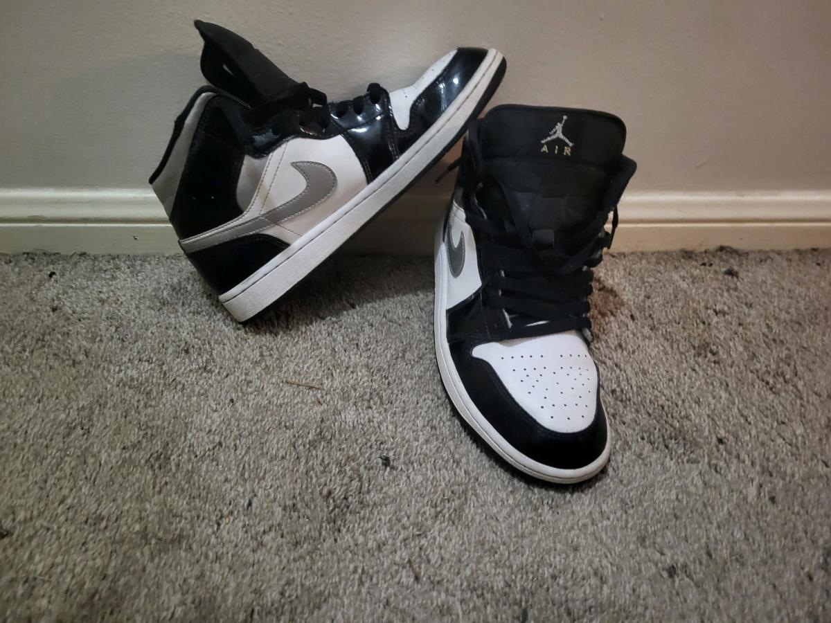 Jordan 1 Mid SE talla 9